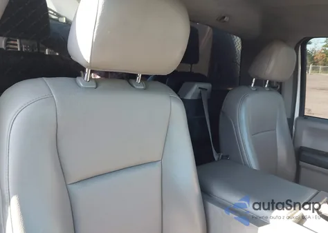 2015 Ford F-150 Xl z USA, uszkodzony, nr VIN 1FTMF1CP8FFB70918